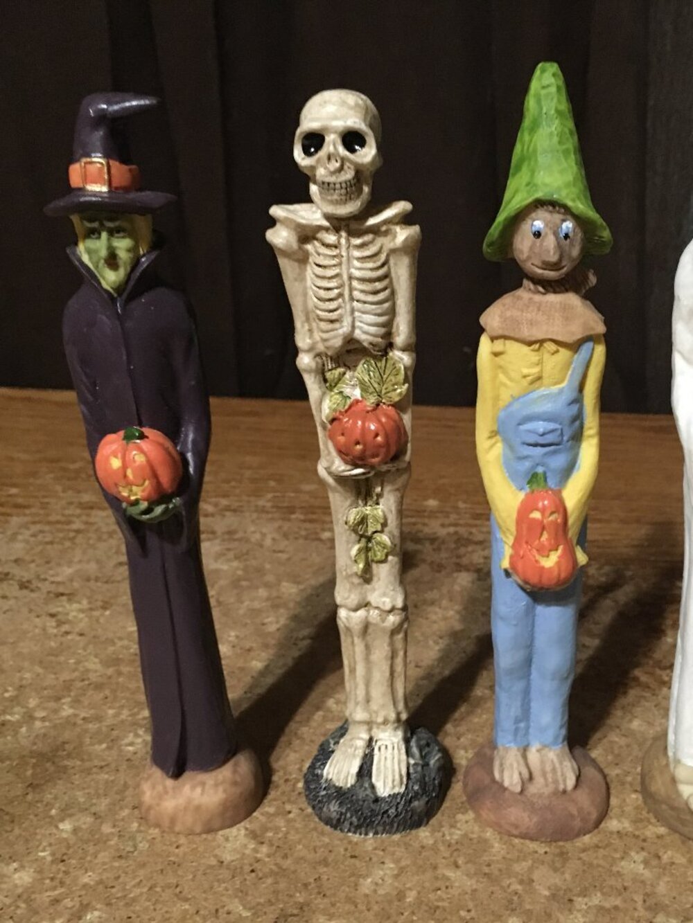 LOT OF 4 HERMITAGE POTTERY HALLOWEEN FIGURES GHOST SCARECROW SKELETON WITCH - Picture 2 of 13